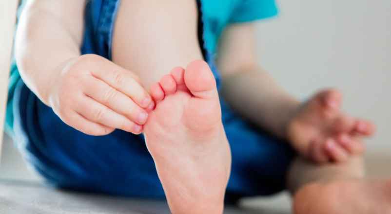 Entorse ou fracture : comment reconnaître la blessure chez l’enfant ?-Info Vaccins France