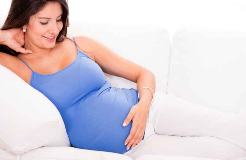 Quelle position pour dormir enceinte quand on a mal au dos ?-Info Vaccins France